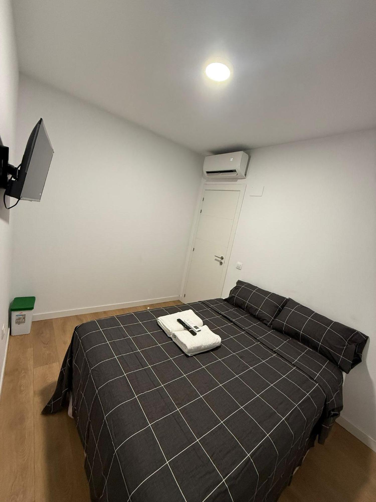 To Room Madrid Porras Luaran gambar