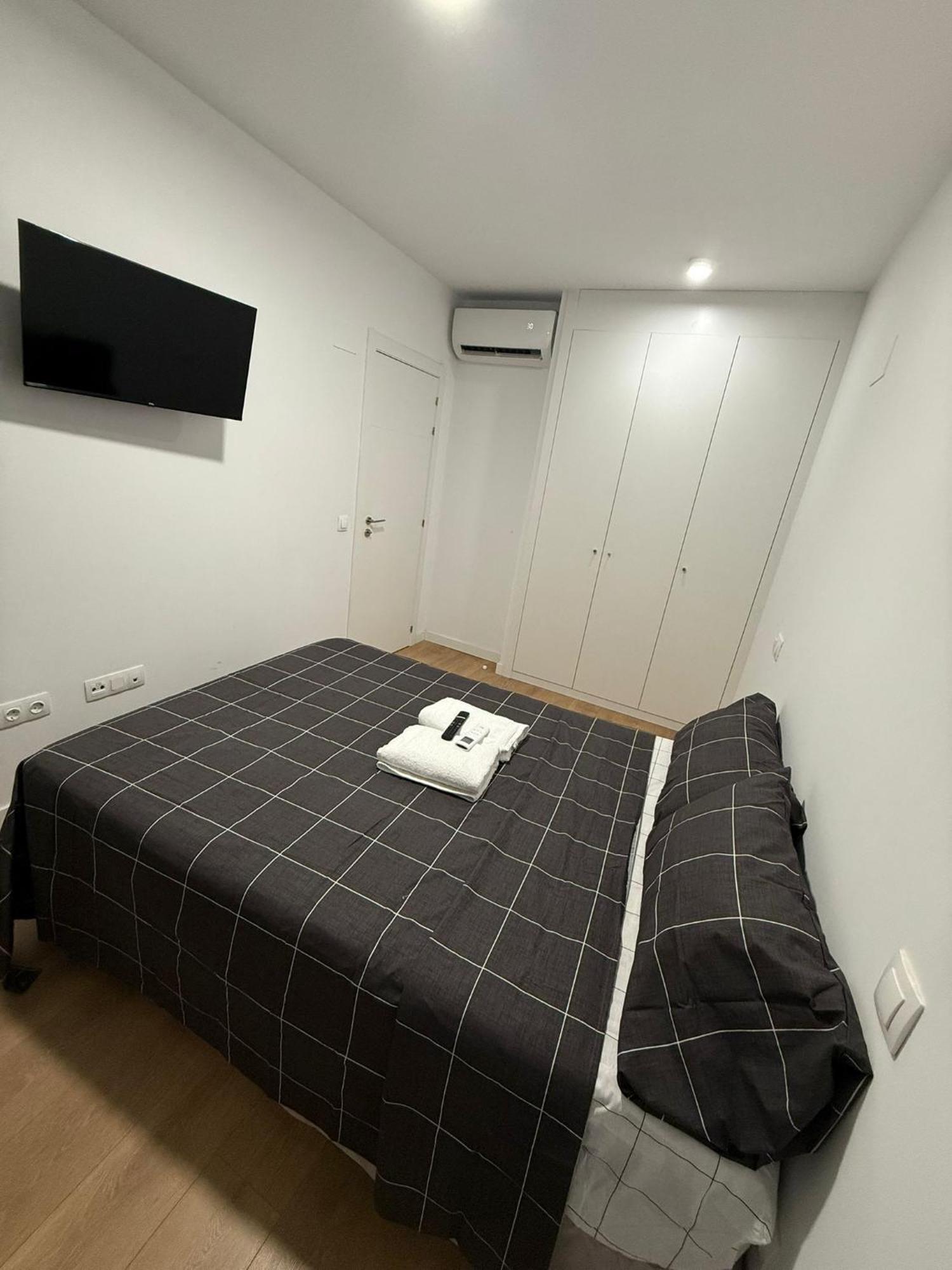 To Room Madrid Porras Luaran gambar
