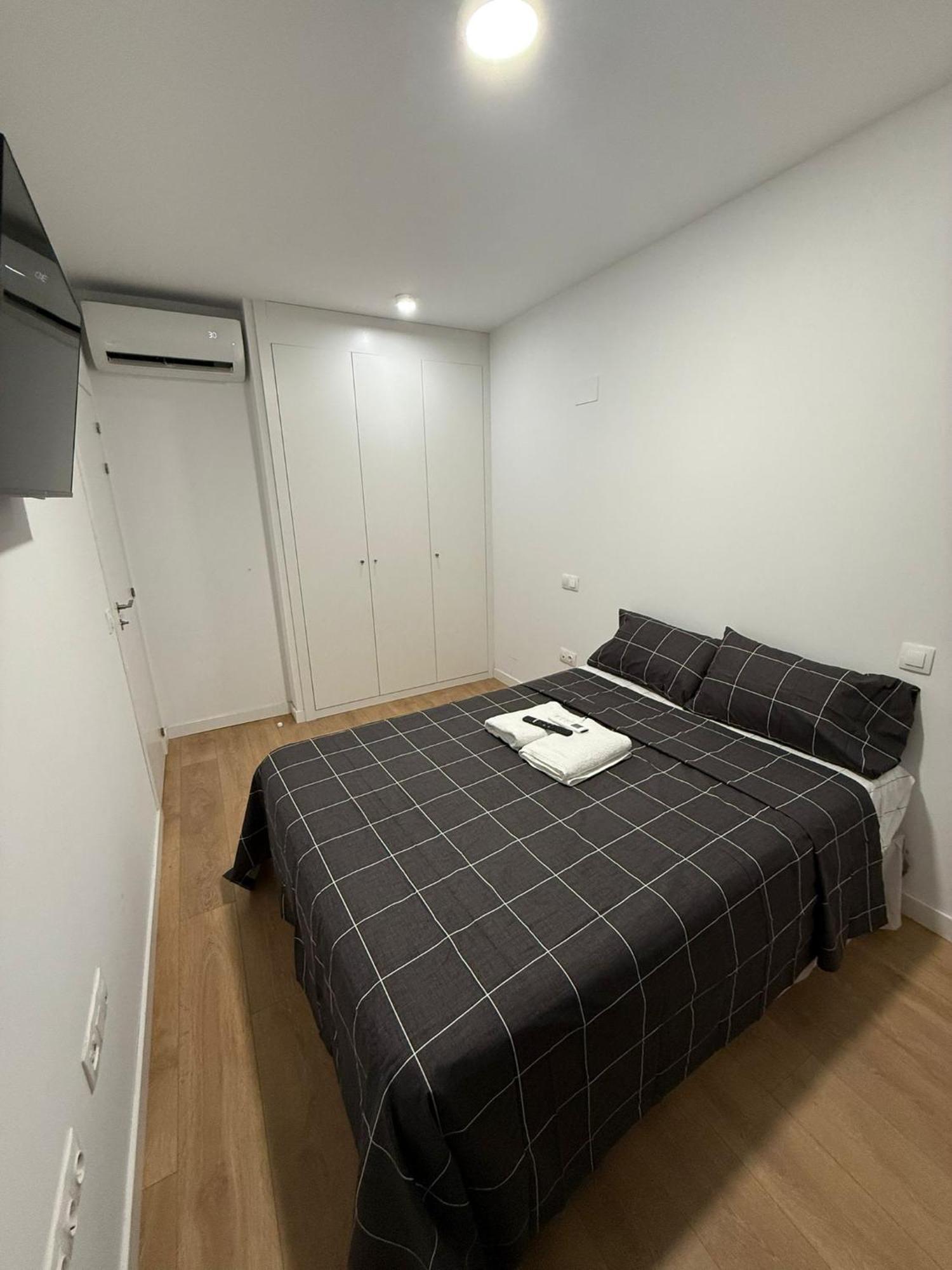 To Room Madrid Porras Luaran gambar