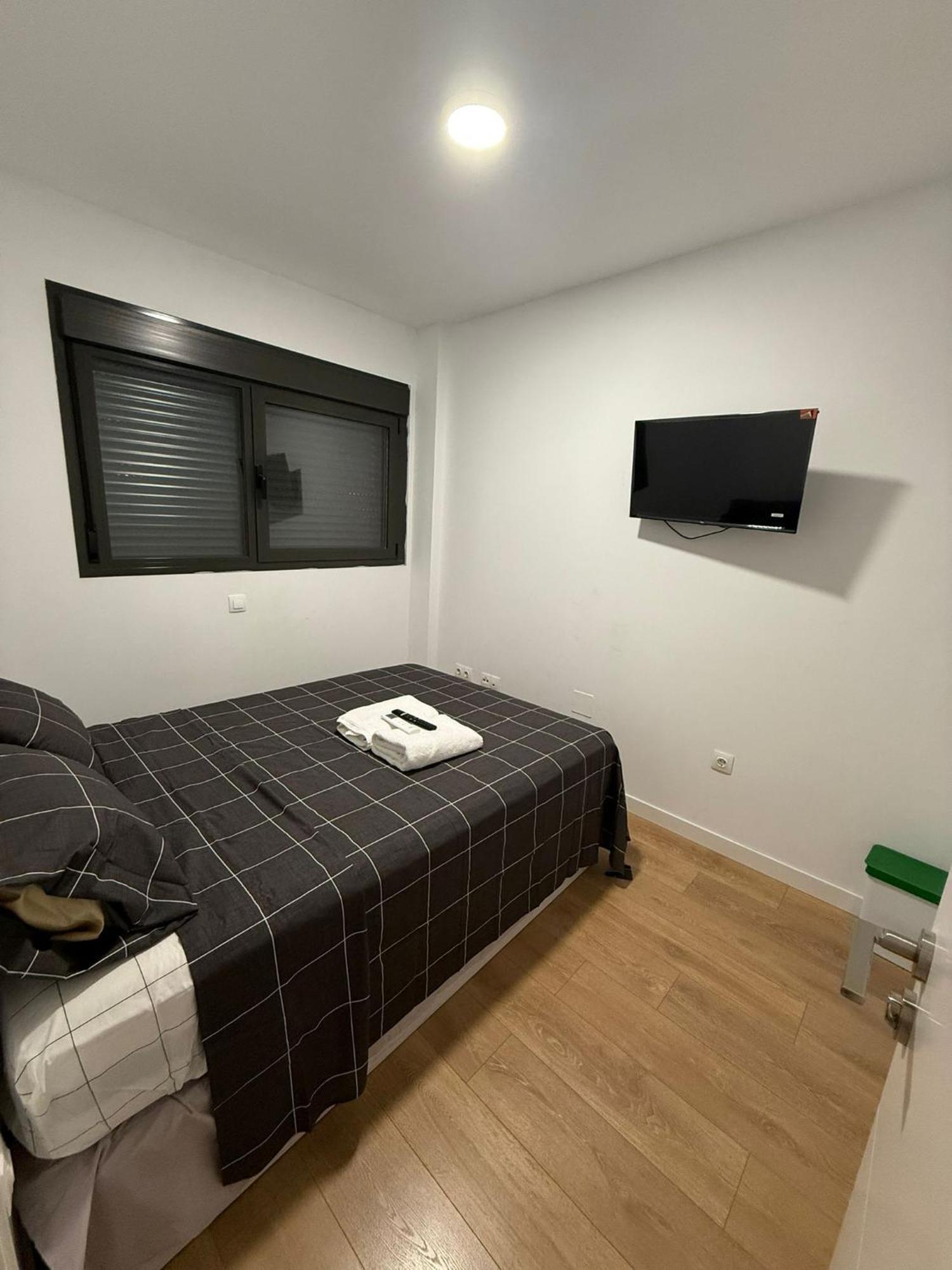 To Room Madrid Porras Luaran gambar
